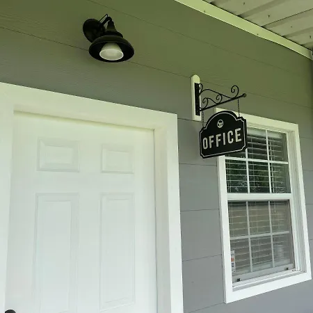Four Oaks Bed And Breakfast-2
