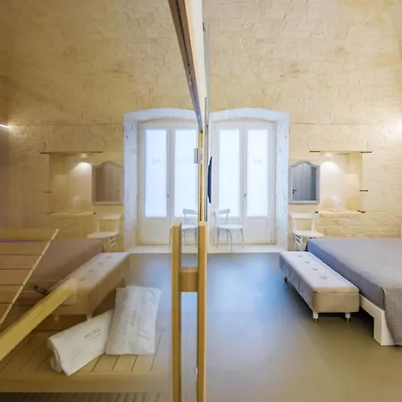 Murr Luxury Rooms-2