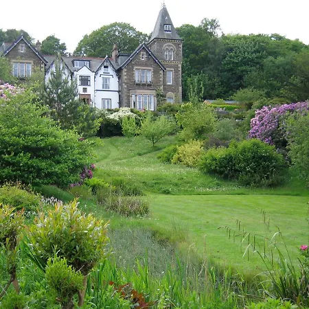Yewfield Vegetarian Guest House-2