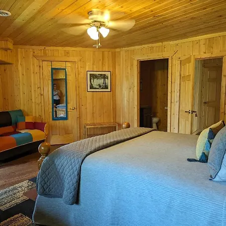 Sundance Country Lodge B&B-2