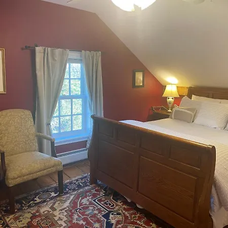 Dodds Brick House Bed & Breakfast-2