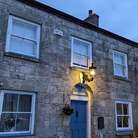 Britannia House Vintage B&B Cornwall-3