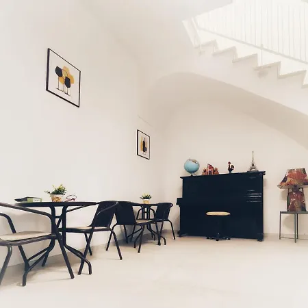 b&b Telesilla-3