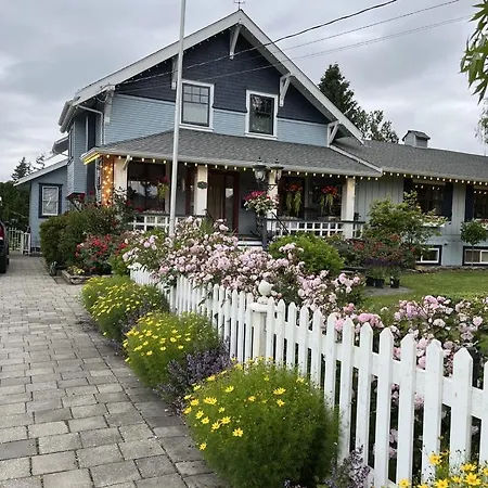 The Hazelhouse-2