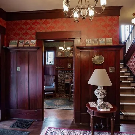 The Hazelhouse-3