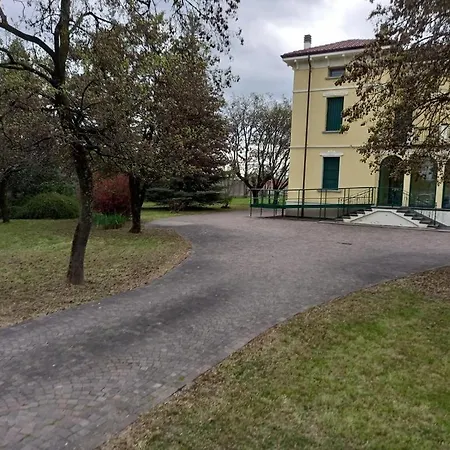 Villa Peonia Parma-3