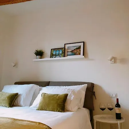 Foscolo 9 Room - Breakfast-3