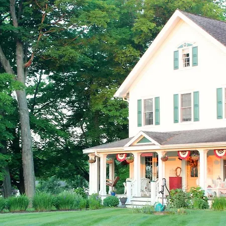 Maple Shade Bed & Breakfast-3