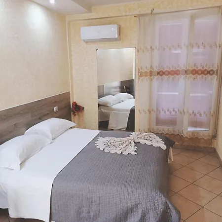 Crisan B&B Affittacamere-2