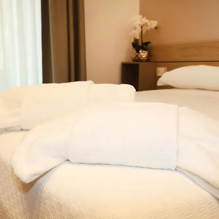 Unique Luxury Stay-3