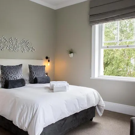 Summerwood Guest House-3