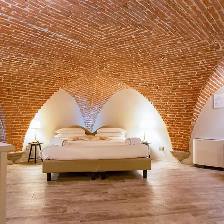 N4U Guest House Florence-3