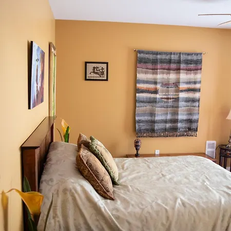 Rumi Guest House On The Cabot Trail-3