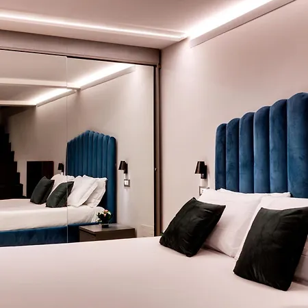 V Collection Piazza Farnese Luxury Suites-2
