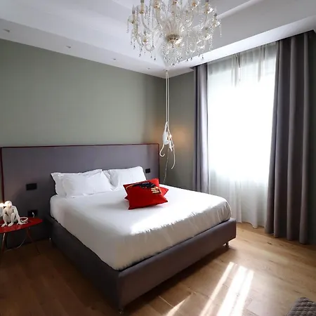 Aron Only Suites Bed And Breakfast-3