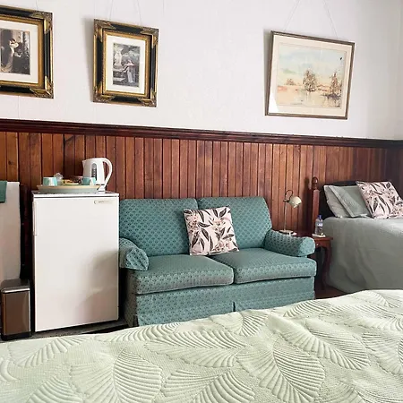 Stony Rise Cottage B&B-3