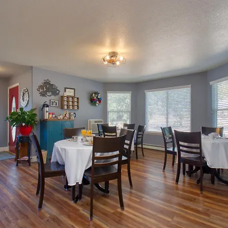 Castle Creek Manor-2