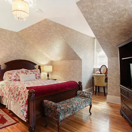 The Dawson House Bed & Breakfast-2