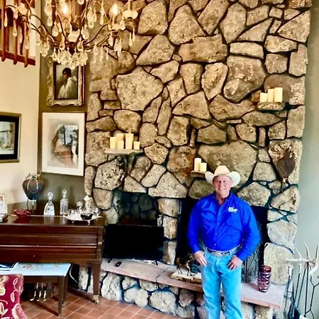 Sundance Suite - Prairie Rose Bed & Breakfast-2