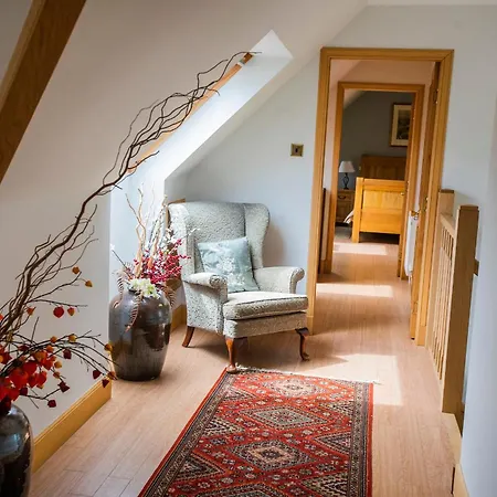 Errichel House And Cottages-3