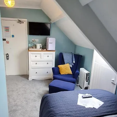 The Pendennis Guest House-3