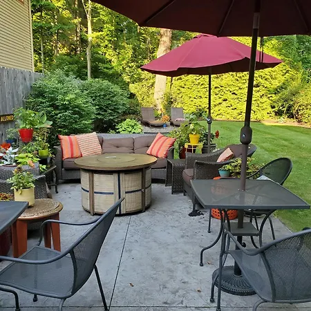 Twin Oaks Inn-3