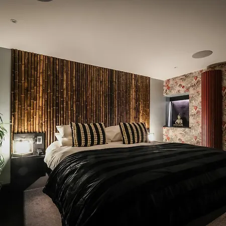 Absoluxe Suites-3