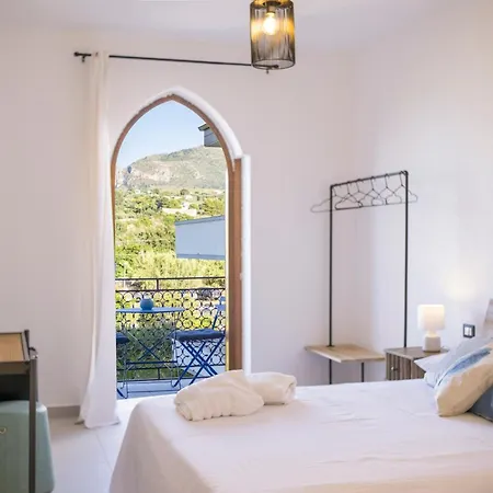 Casa Le Tartane Guidaloca a un passo dal mare-2