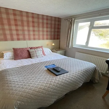 Brierholme Guest House-3