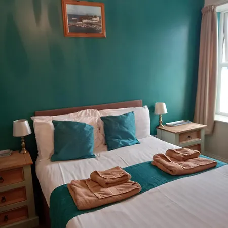 Hildebrand Guest House-3