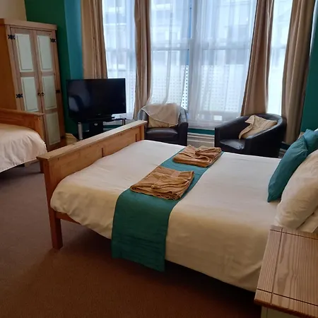 Hildebrand Guest House-3
