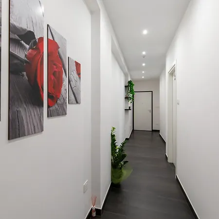 Luxury 144 B&B-2