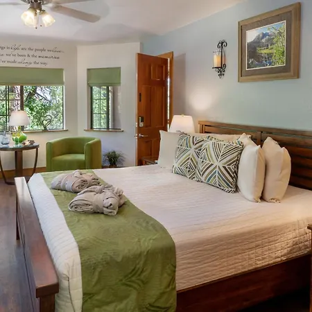 Sheridan House Inn- Adult Only Accommodation-3