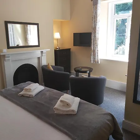 Elton Guest House-3