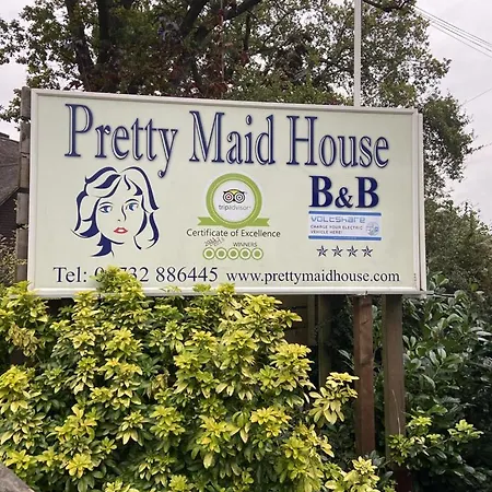 Pretty Maid House B&B-3