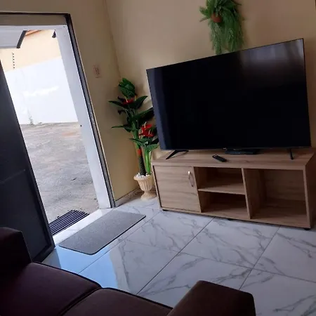 13 Maitland Road-3
