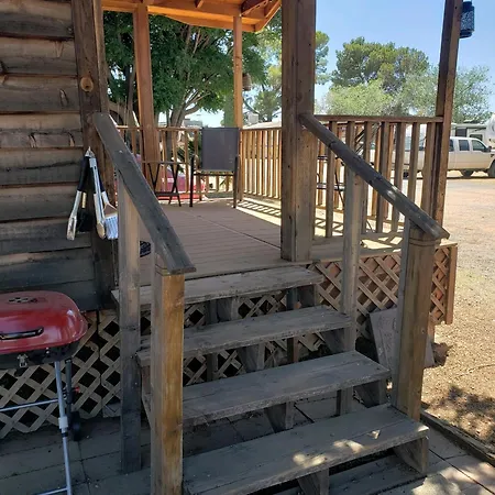 Stampede Cabin 3-3