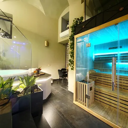 Home dentro il teatro-2