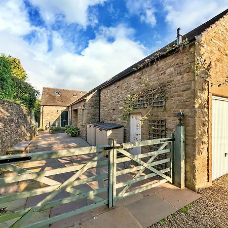 Finest Retreats - Loxley House-3