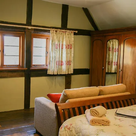 Huntlands Farm Bed & Breakfast-2