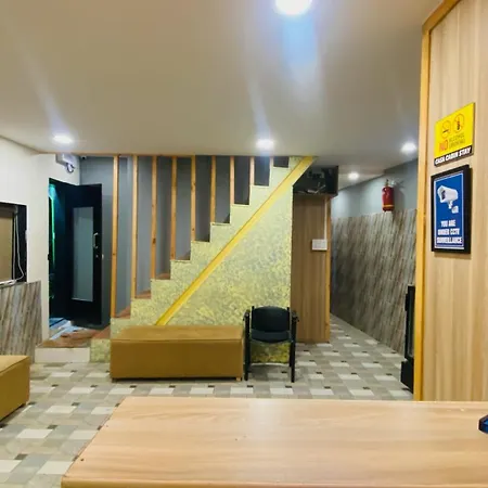 Casa Cabin Stay Mumbai Airport-2