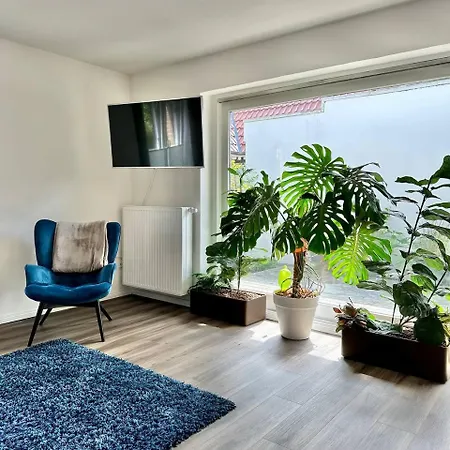 5ZKB großzügiges Ferienhaus Antonia nähe Westkreuz mit 4 Schlafzimmer, Balkon, Terrasse und Parkplatz-2