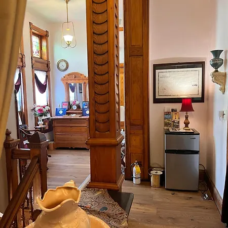 Mansion On The Mile B&B-3