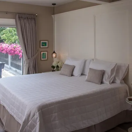 Avery House B&B-2