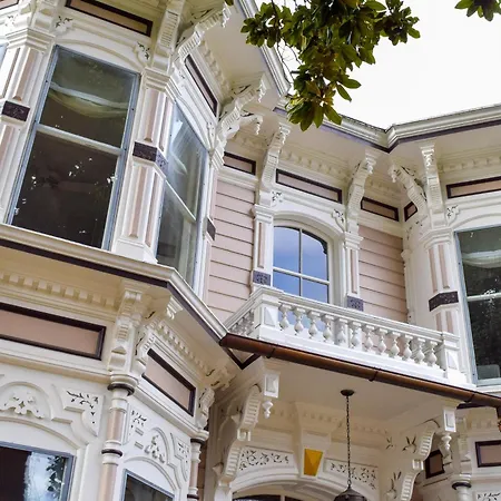 Mccall House Boutique Hotel-3