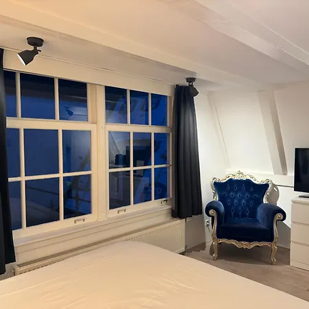 Nine Streets Inn-2