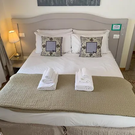 Biancoreroma B&B-2