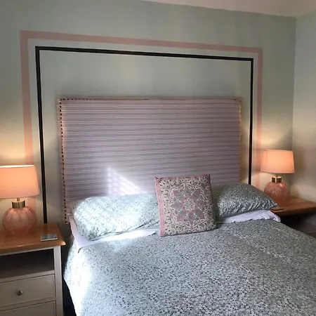Netherdene Country House Bed & Breakfast-2