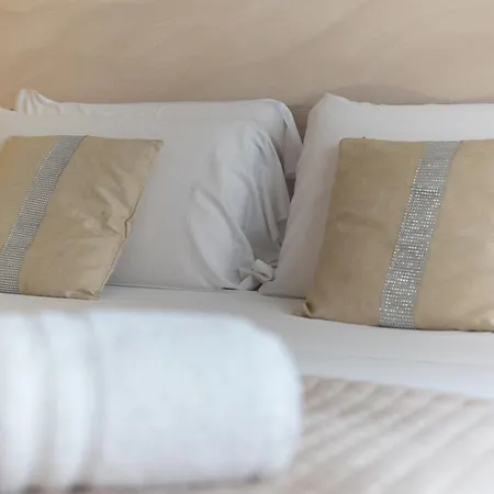 Napoli Fly Guest House 290-3