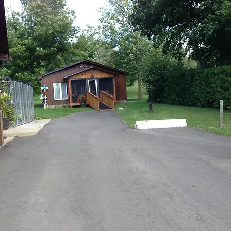 Liftlock Guest House-2